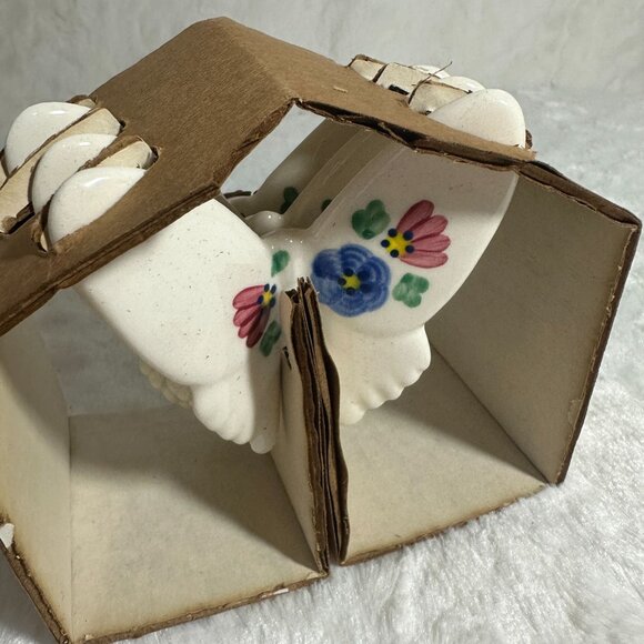 Vintage Home Interiors & Gifts Inc. Ceramic Butterfly Wall Hangings set of 3 - Picture 4 of 10